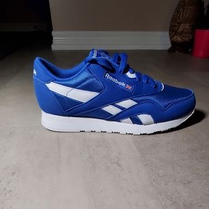 Reebok Classic,Unisex,Men Size 9